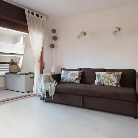 Apartament Lets Holidays In Tossa Tossa de Mar